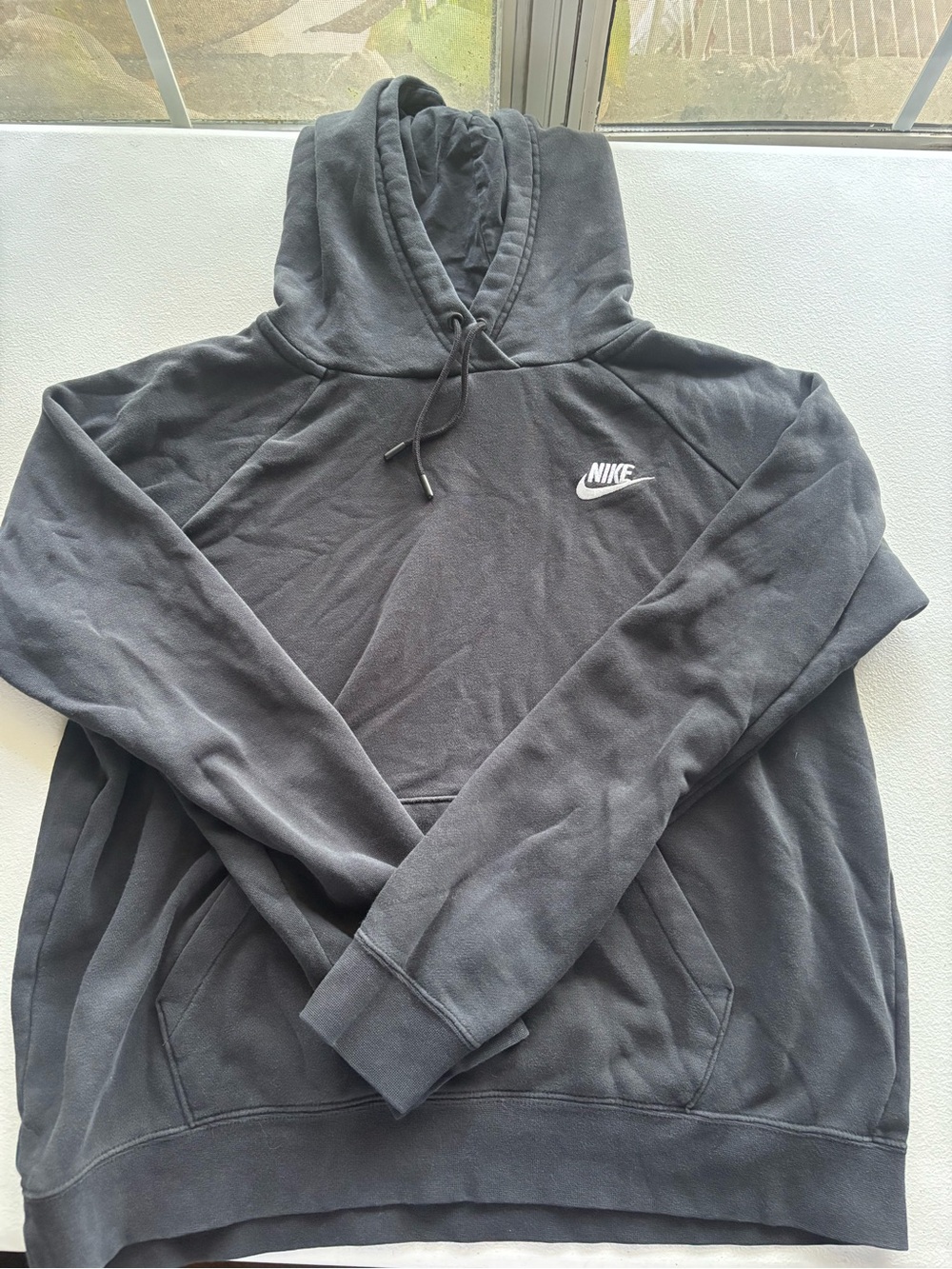 Nike Men's Dark Gray Pullover Hoodie with White Logo